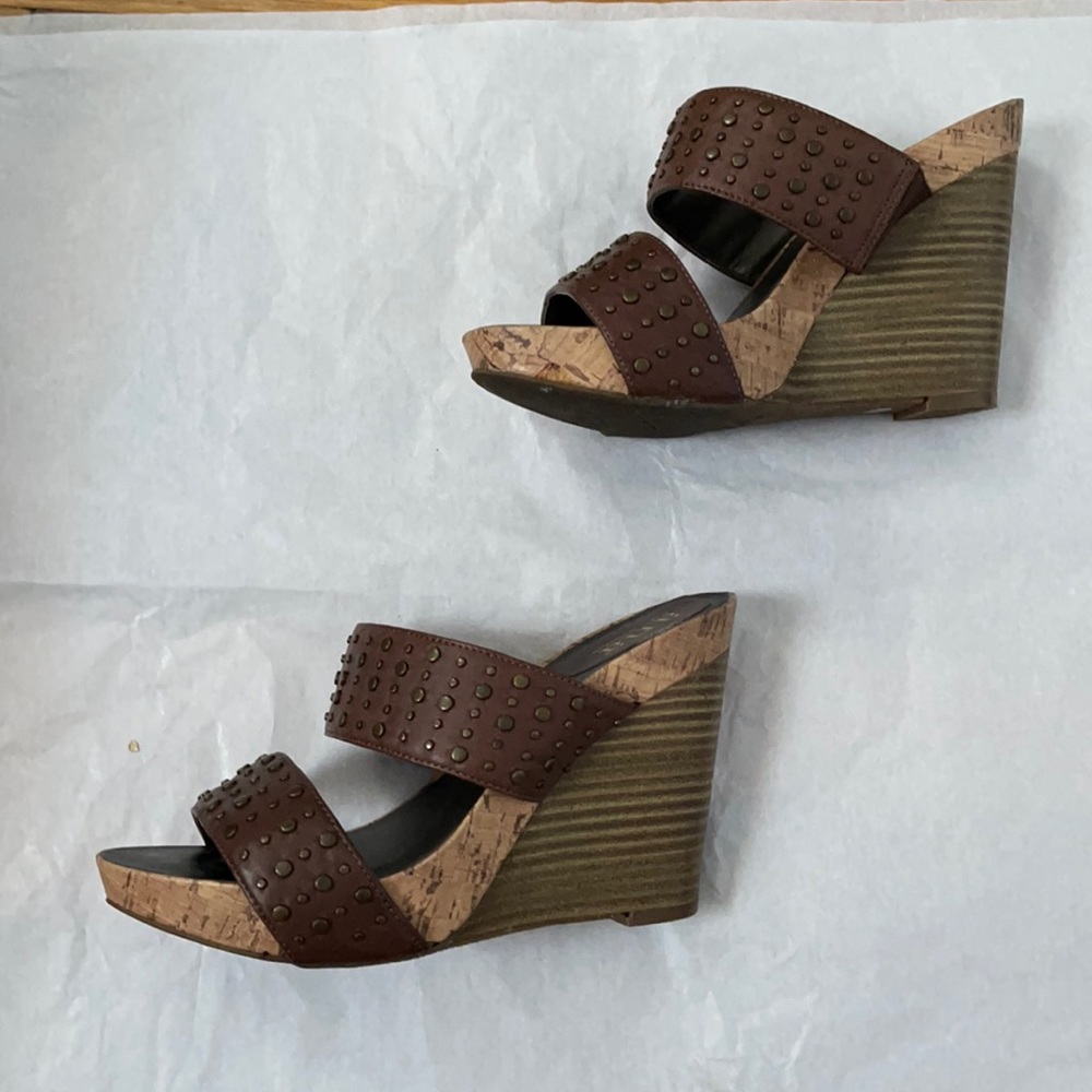 Ana Wedge Heel Size 7